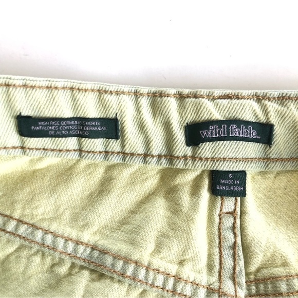WILD FABLE High Rise Bermuda Raw Hem Distressed Button Fly Jean Shorts Size 6 - Picture 5 of 12
